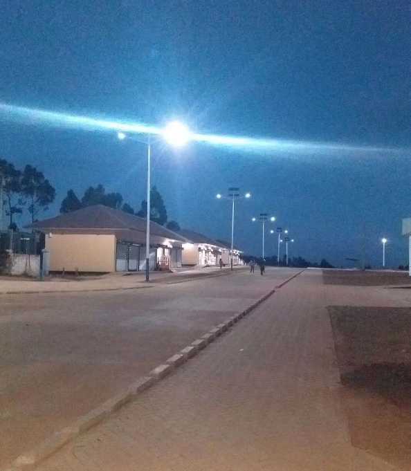 淮安市非洲科特迪瓦太阳能路灯工程